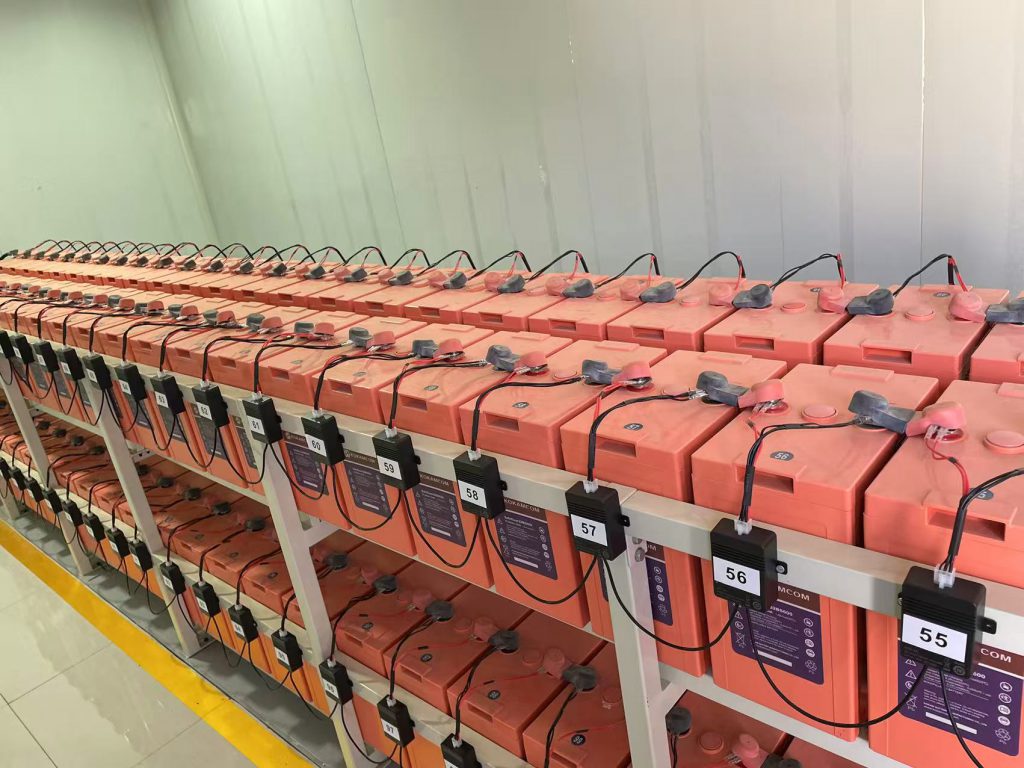 順利安裝蓄電池在線監測系統-為電力系統注入“智慧心”-武漢中電通電力設備有限公司